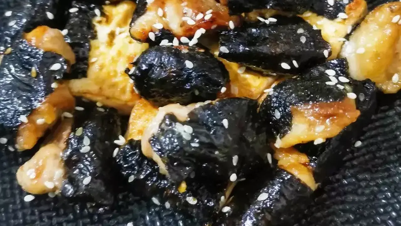 Resep ayam nori gulung. (dok. Cookpad @rhee_vemberiani)