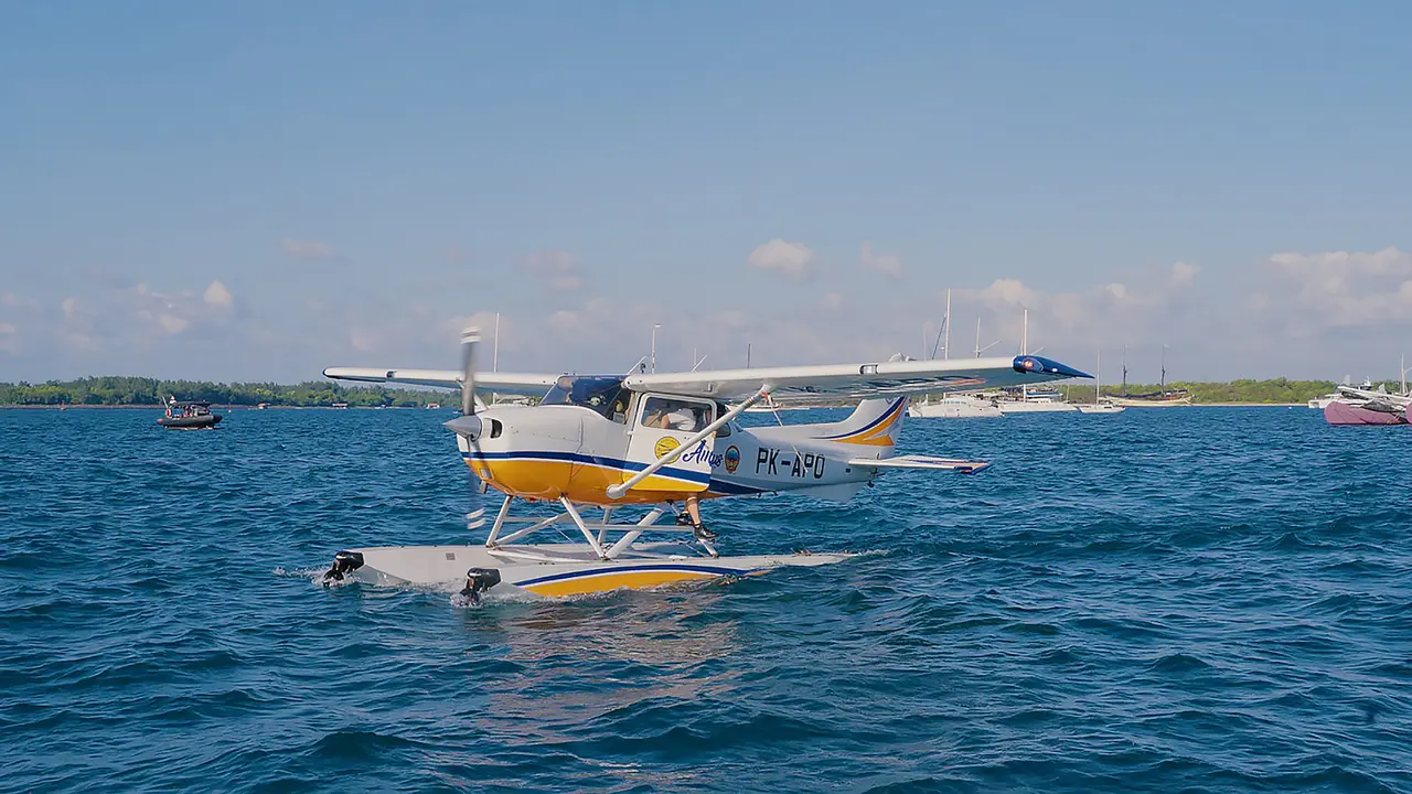 Uji coba penerbangan seaplane di Pantai Mertasari, Denpasar, Bali, Kamis (20/6/2024) (Istimewa)