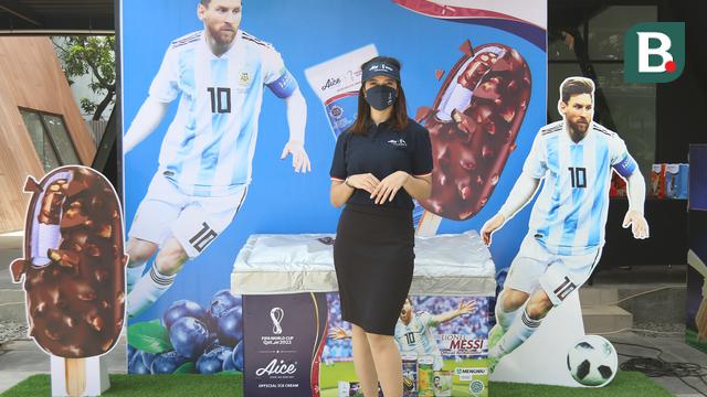 Foto: Menikmati Segarnya Es Krim Pilihan Lionel Messi, Aice Blueberry Cookies dengan Rasa Mendunia