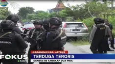 Menurut warga, S memiliki paham yang berebeda dan sikapnya keras.