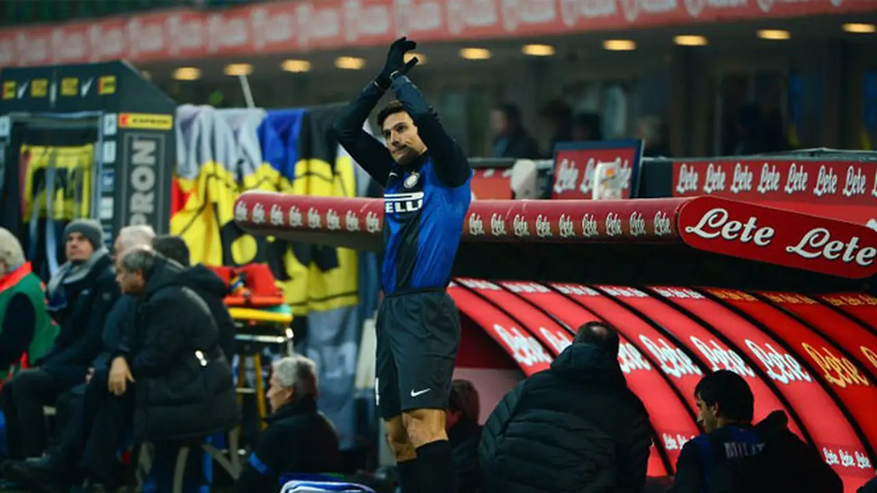 javier-zanetti-121211.jpg