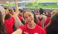 Yura Yunita Prediksi Kemenangan Indonesia di FIFA ASEAN Cup 2026, Tampil dengan Gaya Sporty Etnik