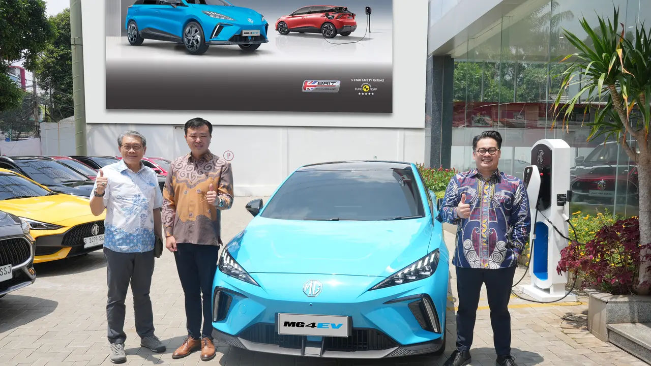 Perkuat Ekosistem Mobil Listrik di Seluruh Dealer, MG Siap Menyambut MG4 EV