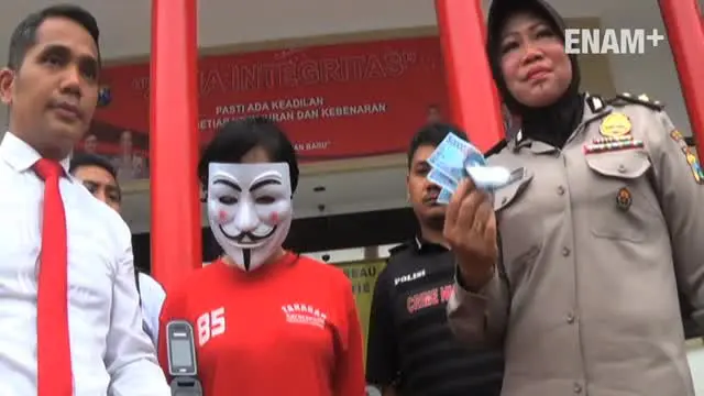 Ibu muda di Surabaya ditangkap petugas usai menjual temannya sendiri ke pria hidung belang seharga Rp 1 juta