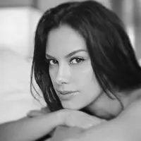 Sophia Latjuba mengunggah foto setengah busana lagi, setelah 19 tahun berlalu (Instagram/@sophia_latjuba88)