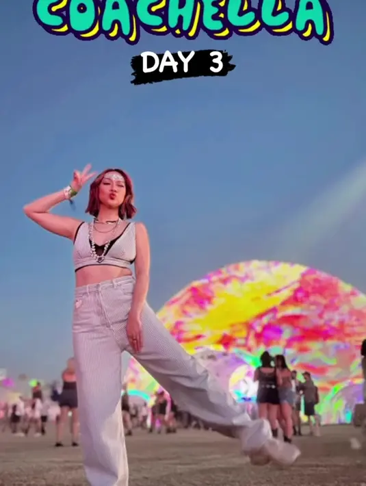 <p>Di hari ketiga, BCL pakai setelan crop top dan celana panjang dengan hiasan rhinestone di dahi seperti Luna Maya. (Instagram/@bclsinclair).</p>