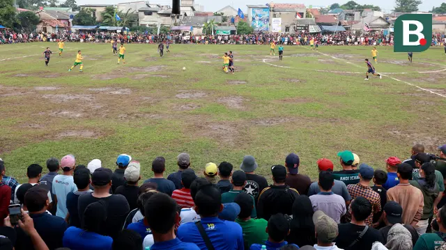 Foto: Sepak Bola Jarak Dekat, Tarkam Selalu Memikat