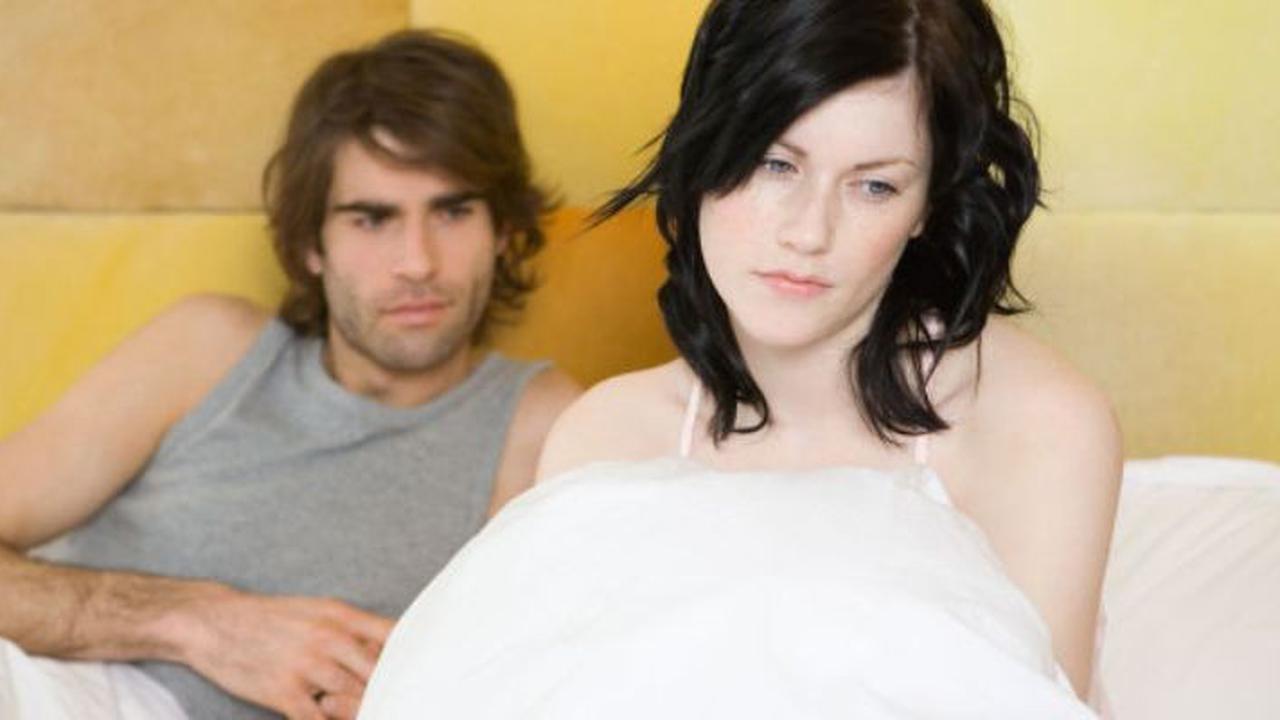 Penis menyakiti wanita