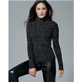 Bentuk kerah turtleneck. Foto: copyright allwomanstalk.com
