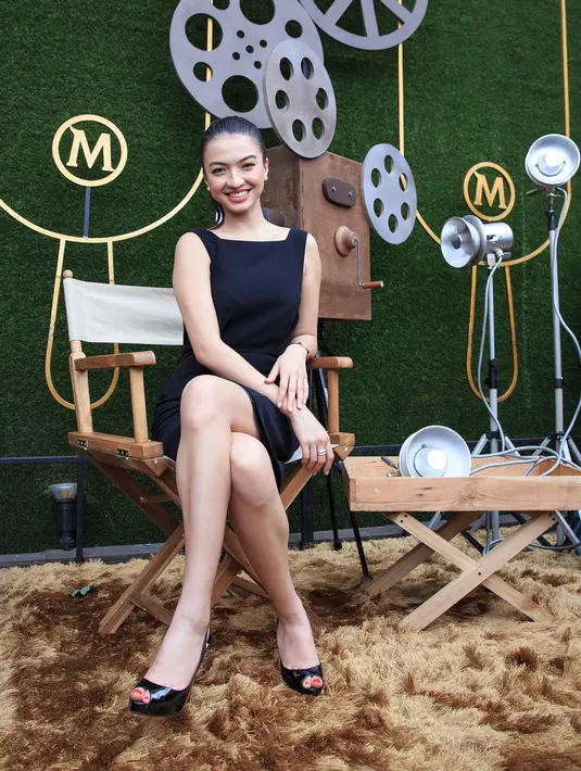 Ketika dijumpai Bintang.com di Grand Indonesia, Jakarta Pusat, Selasa (16/2/2016), Raline Shah yang tampil cantik dengan gaun simple berwarna hitam ini mengungkap kiblatnya dalam fesyen. (Dezmond Manullang/Bintang.com)