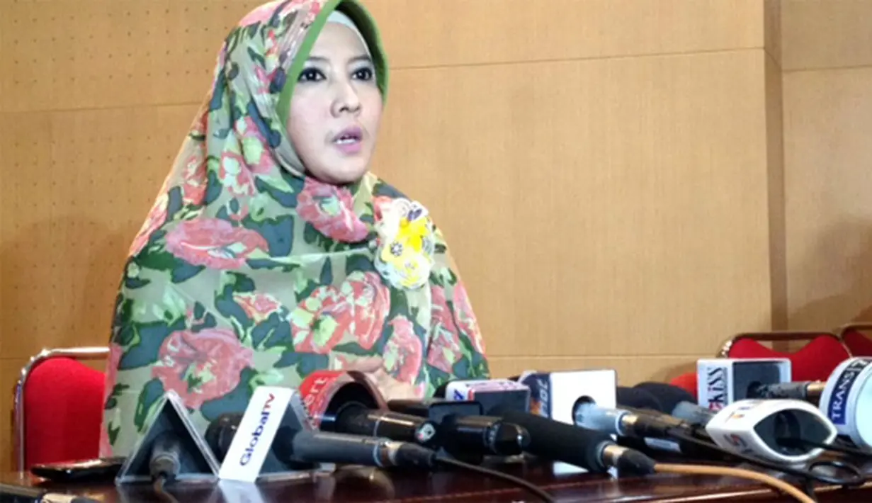 Lantas memutuskan berhijab pada 2012 untuk menggunakan pakaian muslimah yang syar'i. Tidak hanya penampilan, tapi juga dari segi pikiran dan hati. Bahkan belakangan ini ia mendekatkan diri pada Sang Maha Kuasa. (Istimewa)