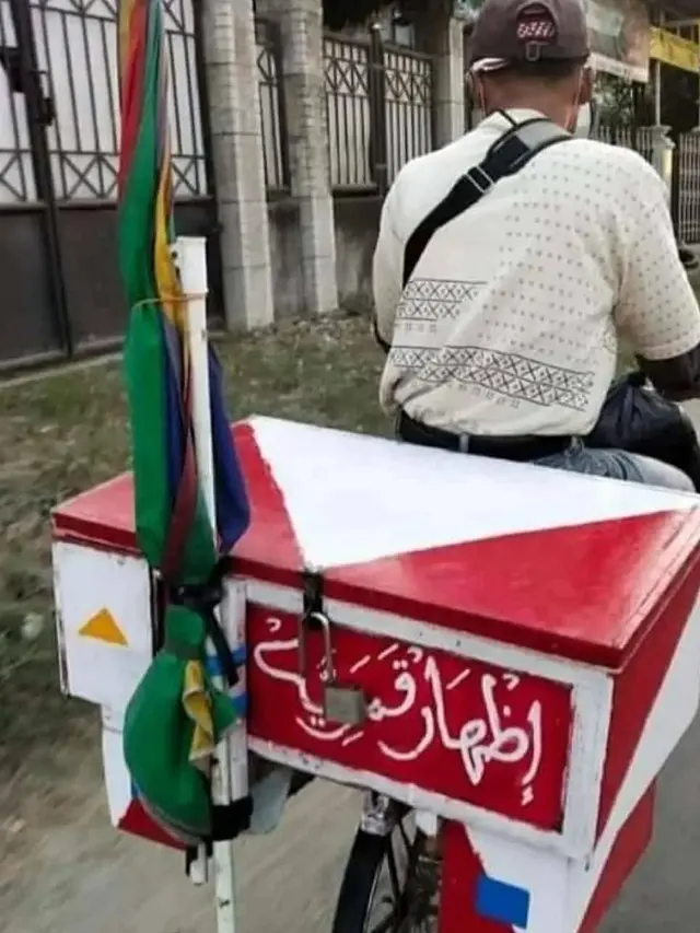 6 Tulisan di Papan Jualan Pakai Bahasa Arab Ini Bikin Geleng Kepala