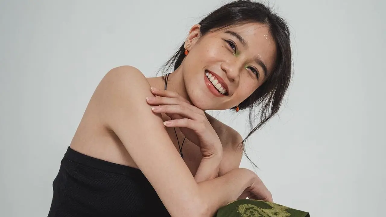 Tampilan Brigitta Cynthia yang Tetap Percaya Diri Tanpa Makeup
