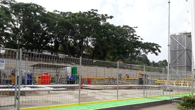 Pembangkit Listrik Tenaga Gas (PLTG) Samberra berkapasitas 2x20  Mega Watt (MW). (Agustina Melani/Liputan6.com)