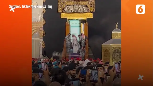Momen Pintu Ka'bah Dibuka