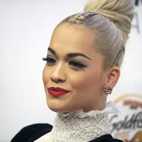 Rita Ora (via thegloss.com)