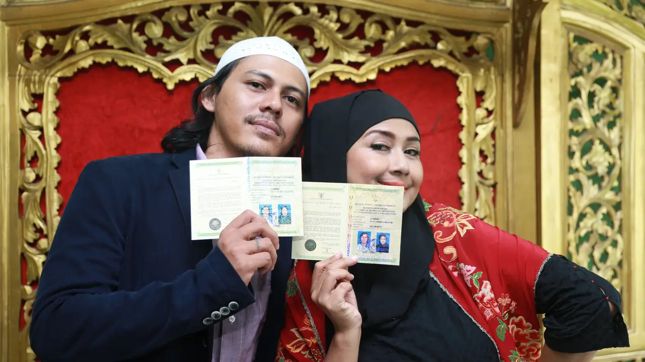 [Bintang] Ria Irawan dan Mayky Wongkar Nikah