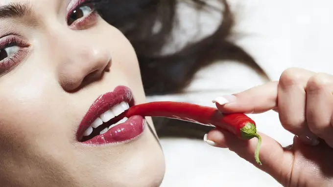 Cabai, Si Pedas yang Ternyata Sangat Bermanfaat untuk Kecantikan 
