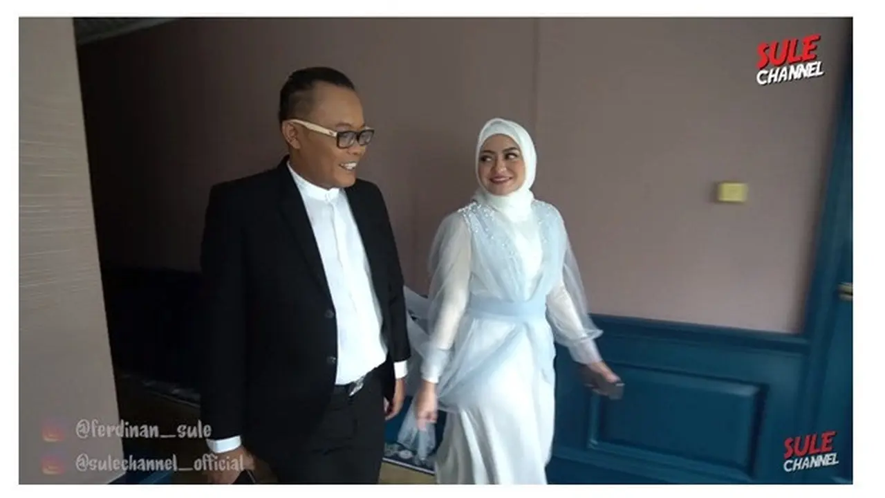 8 Potret Prewedding Sule dan Nathalie Holscher, Mesra Banget