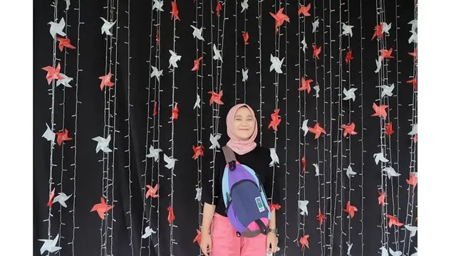 Tak Kalah Memesona, Ini 6 Potret Shafira Amalia Adik Dinda Kirana