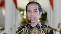 Presiden Joko Widodo (Jokowi) menyampaikan salam bagi para dokter yang bertugas di tempat-tempat sulit terjangkau di pelosok saat peringatan HUT Ikatan Dokter Indonesia secara virtual, Sabtu (24/10/2020). (Biro Pers Sekretariat Presiden/Kris)