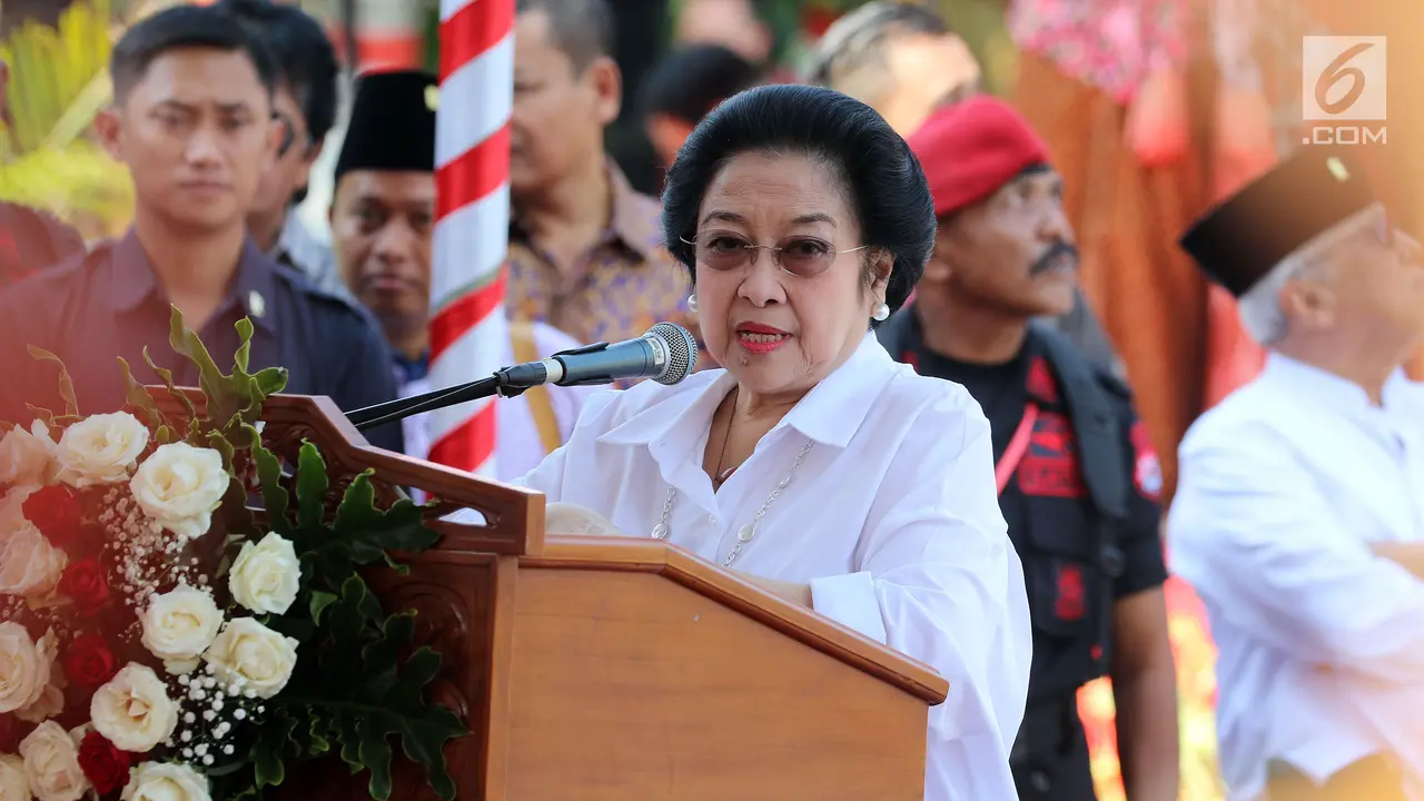 20170606-Megawati Resmikan Patung Bung Karno ke-5 di Blitar-Tallo