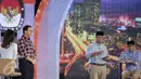 Anies Baswedan memberi pemaparan saat menjawab pertanyaan dari Ahok dalam debat terakhir Pilgub DKI Jakarta 2017 di Hotel Bidakara, Jakarta, Rabu (12/4). Debat ini mengangkat tema 'Dari Masyarakat untuk Jakarta'. (Liputan6.com/Faizal Fanani)