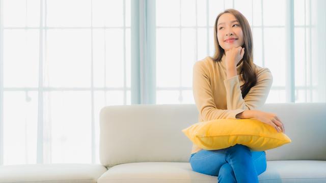 wanita agustus bertahan sabar