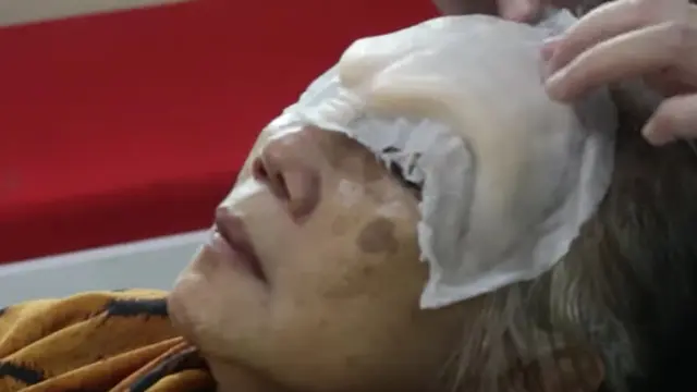 Dewi Sri perankan Mbah Dok (YouTube/irene widya)