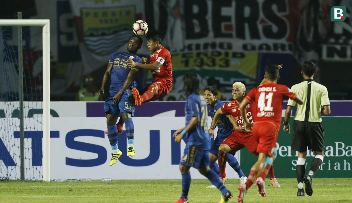 Bahkan, fasilitas mewah diberikan manajemen kepada Essien. Mulai dari kendaraan mewah, tempat tinggal, hingga staf keamanan pribadi. (Bola.com/M Iqbal Ichsan)