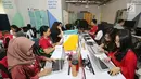 Sejumlah karyawan bekerja di kantor baru ShopBack, Wisma 77, Jakarta Barat, Rabu (21/8/2019). ShopBack merupakan pelopor solusi belanja cermat dan hemat di wilayah Asia Pasifik yang menyediakan portal gaya hidup. (Liputan6.com/HO/Vinda)