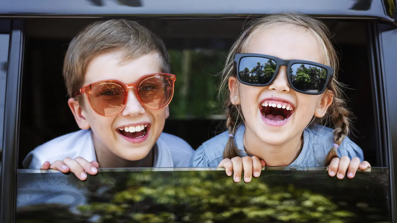 6 Tips Agar Anak Tetap Happy Meski Perjalanan Jauh (photo by freepik.com)