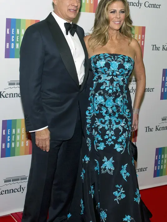 Tom Hanks dan istrinya, Rita Wilson. (Bintang/EPA)