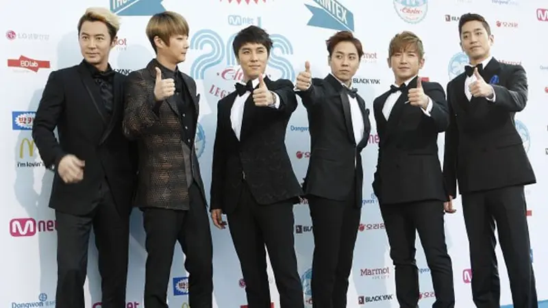 shinhwa-131209c.jpg