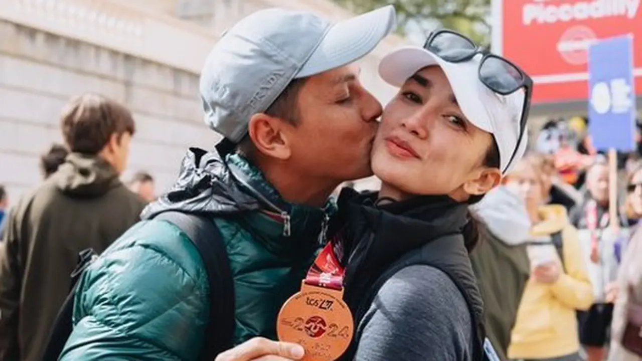 Ussy Sulistiawaty dan Andhika Pratama [Instagram/ussypratama]