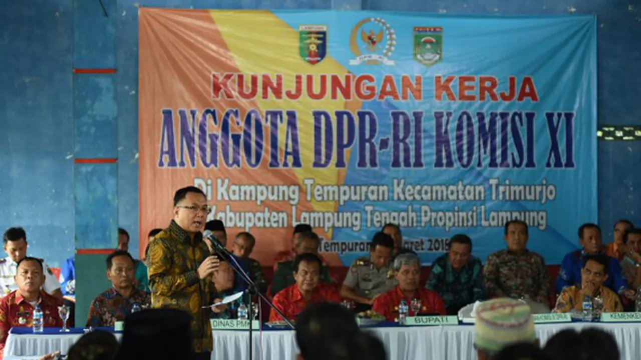 penambahan Dana Desa juga perlu  didukung SDM yang berkualitas, jangan sampai perangkat desa yang mengelolanya tersangkut hukum karena ketidaktahuan dalam pengelolaan Dana Desa.