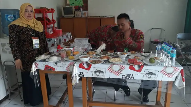 Menu Sunda Tradisional Siap Manjakan Lidah Jokowi di Garut. (Liputan6.com/Jayadi Supriadin)