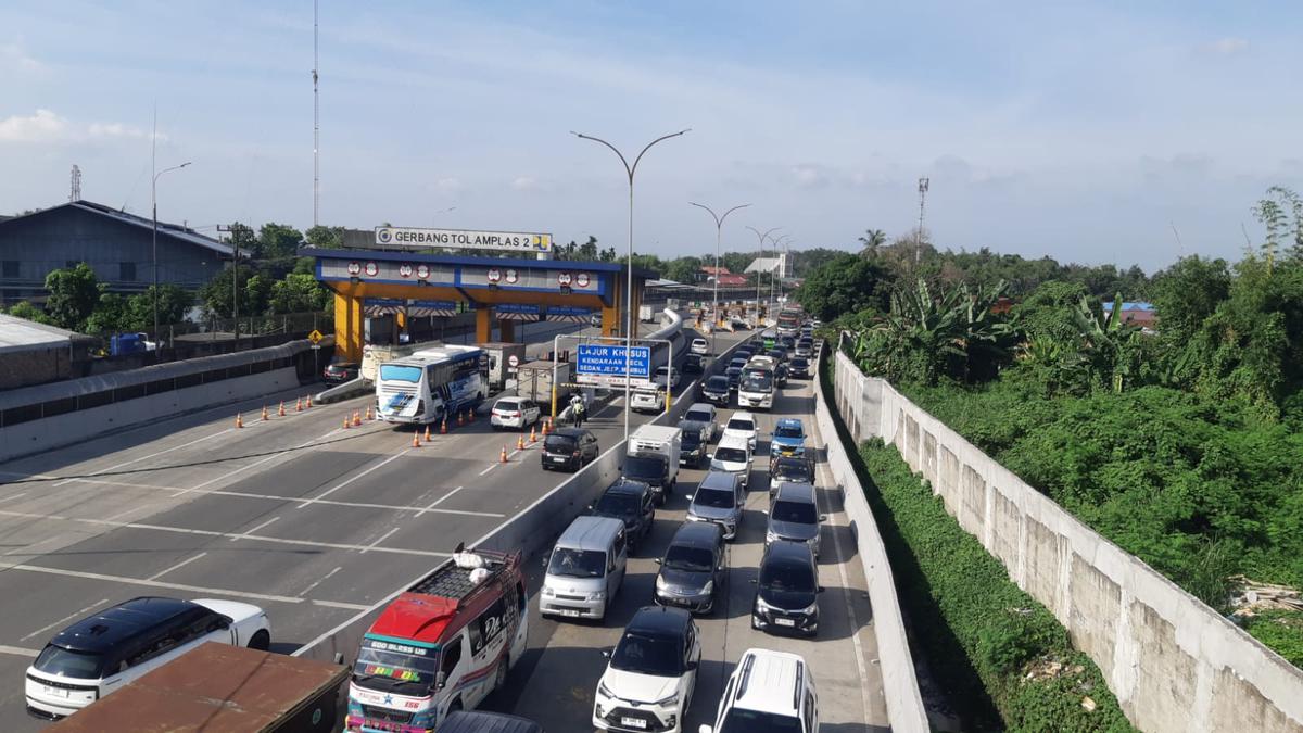 H-4 Lebaran 2025, 174 Ribu Kendaraan Wara-wiri di 4 Ruas Tol Luar Jawa