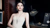 Jisoo BLACKPINK bak Dewi Buka Pameran Cartier, Kenakan Perhiasan Lebih dari Rp 10 M