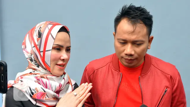 [Bintang] Vicky Prasetyo dan Angel Lelga