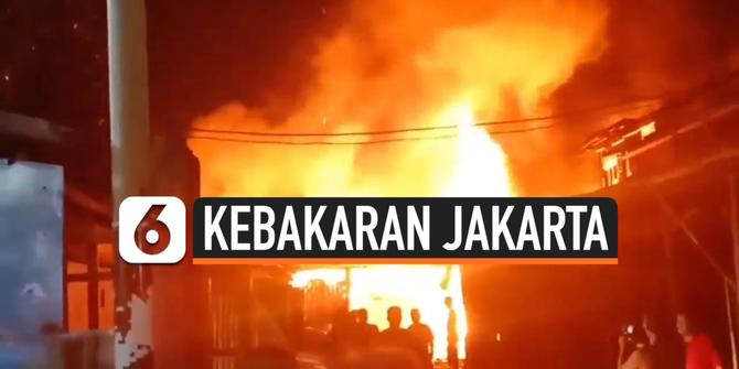 VIDEO: Kebakaran Percetakan, Seluruh Bangunan Ludes Dilalap Api