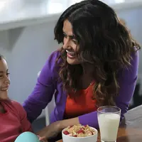 Alasannya, selain karena faktor biologis, banyak dari mereka yang lebih memilih fokus pada pekerjaannya dahulu.