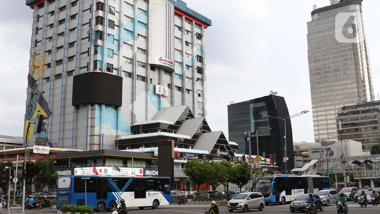 FOTO: Sepinya Pusat Perbelanjaan di Jakarta