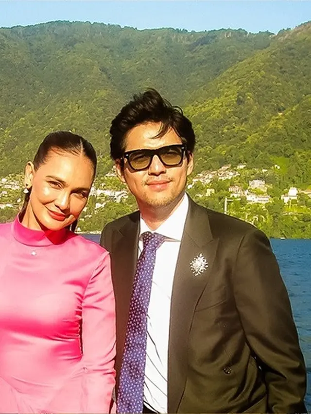 Gaya Kondangan Luna Maya yang Simpel tapi Fashionable (Foto: Instagram @lunamaya)