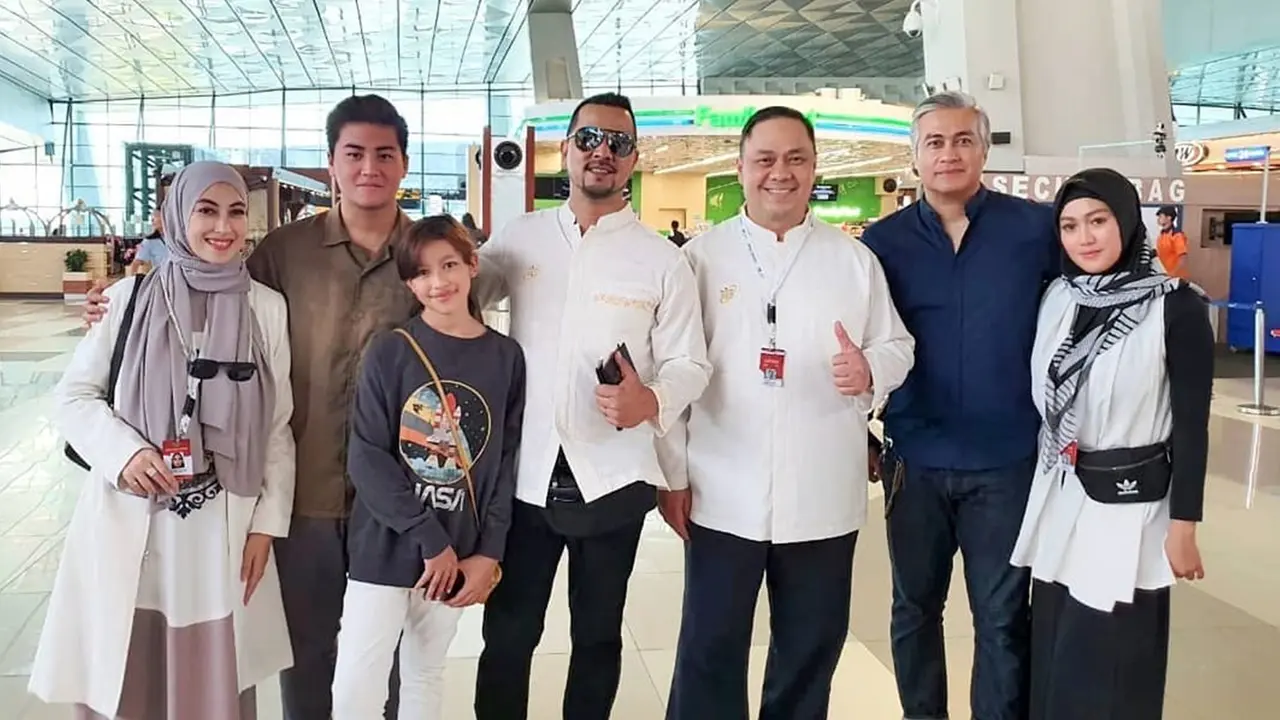 6 Momen Kebersamaan Keluarga Adjie Pangestu dan Annisa Trihapsari, Tetap Rukun