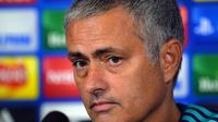 Jose Mourinho ( AFP Photo / Glyn Kirk)