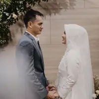 5 Fakta Menarik Karlie Fu, Suami Ikke Nurjanah yang Beda Usia 16 Tahun (sumber: Instagram/karliefu_)