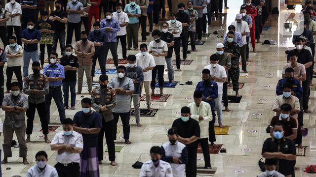 FOTO: Masjid Istiqlal Kembali Gelar Salat Jumat