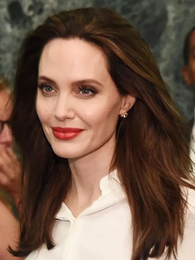 Angelina Jolie