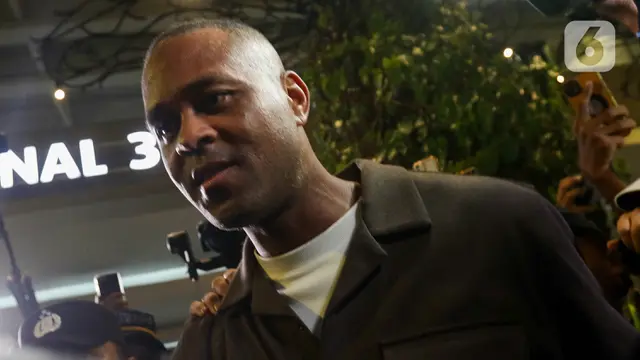 Patrick Kluivert, Pelatih Baru Timnas Indonesia Tiba di Bandara Soetta